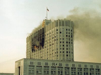 Расстрел "Белого дома", 1993. Источник - http://fotki.ykt.ru/ Расстрел "Белого дома", 1993. Источник - http://fotki.ykt.ru/